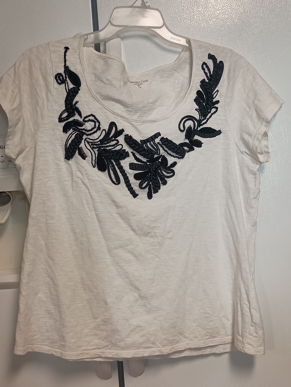Coldwater Creek White Short Sleeve Tee with Black Embroidered Neck. Women's Xl